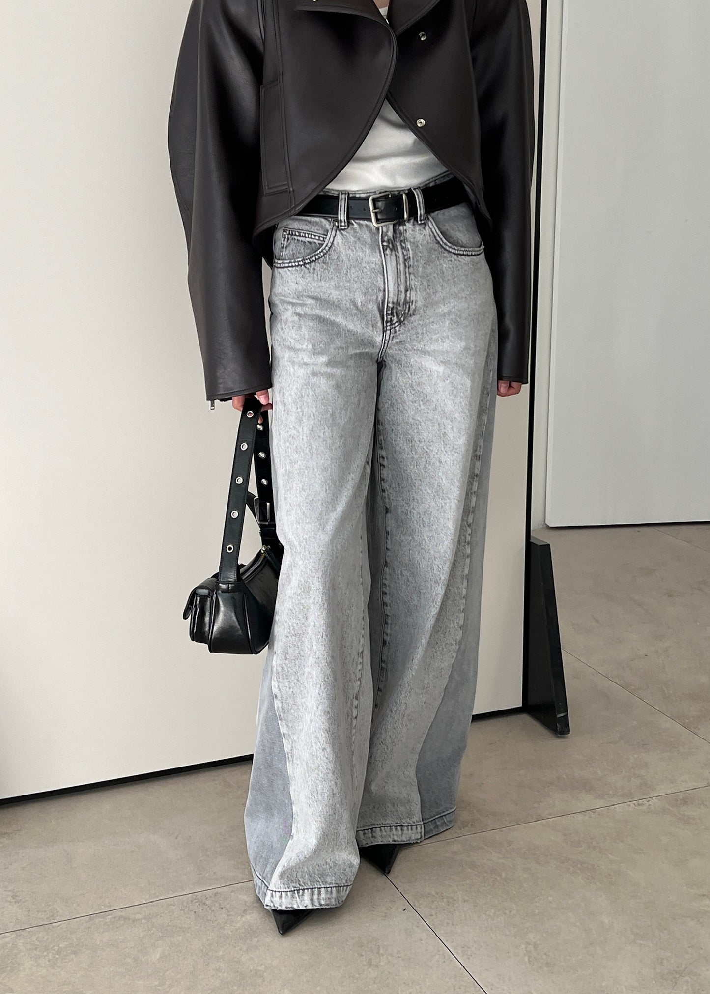 High-waist Contrast Jeans